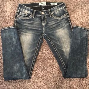 Buckle jeans